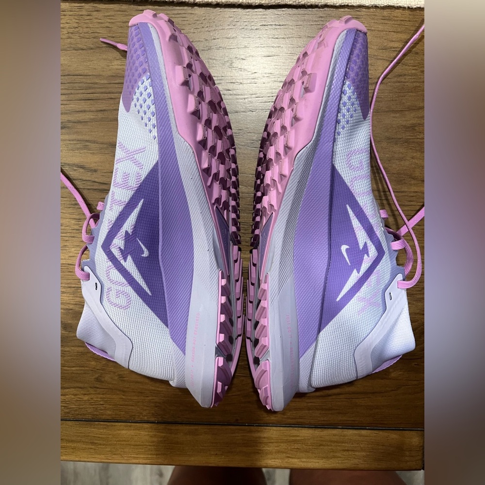 Nike Women's React Pegasus Trail 4 GORE-TEX - Lavender and Violet - Picture 4 of 8